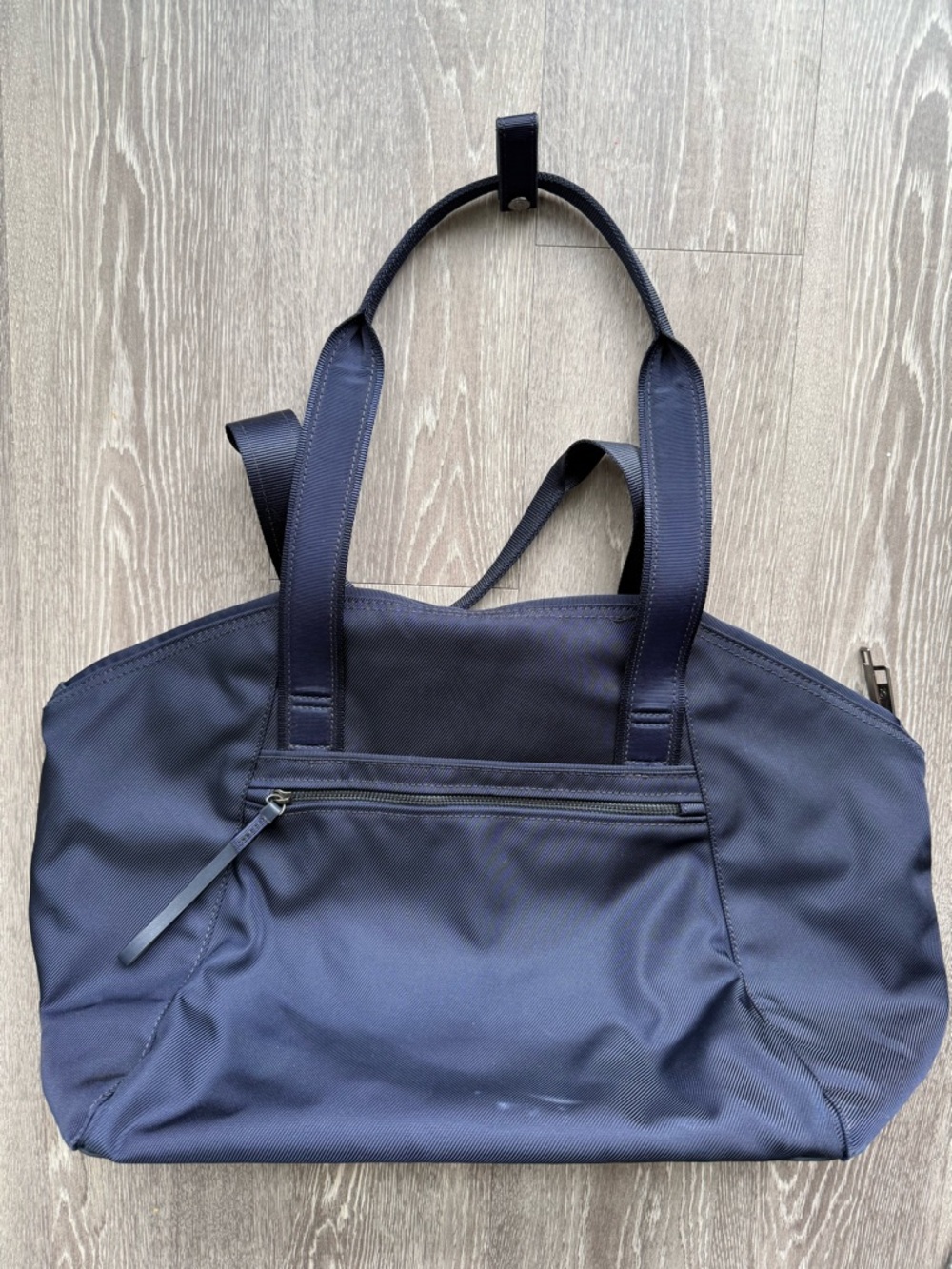 lululemon athletica - gym bag with yoga mat straps - Picture 3 of 14